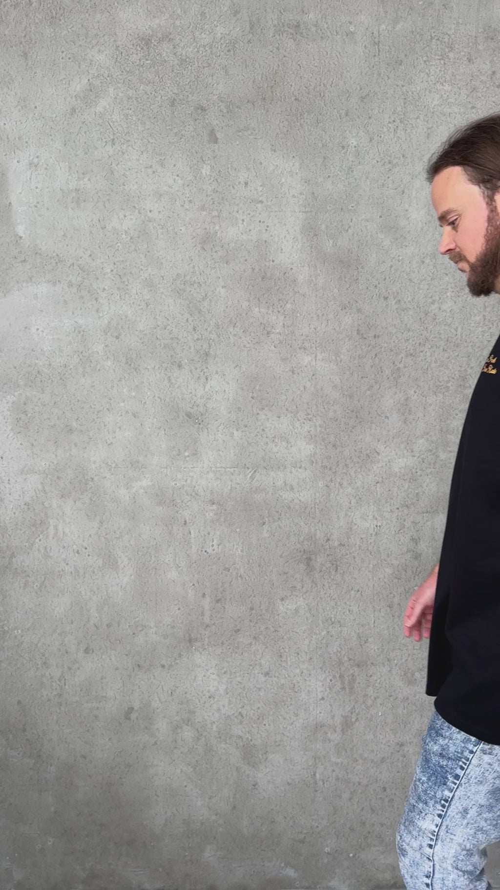 Pasha Bulker shipping container beach on nobby’s beach in front of the nobby’s lighthouse t-shirt newcastle